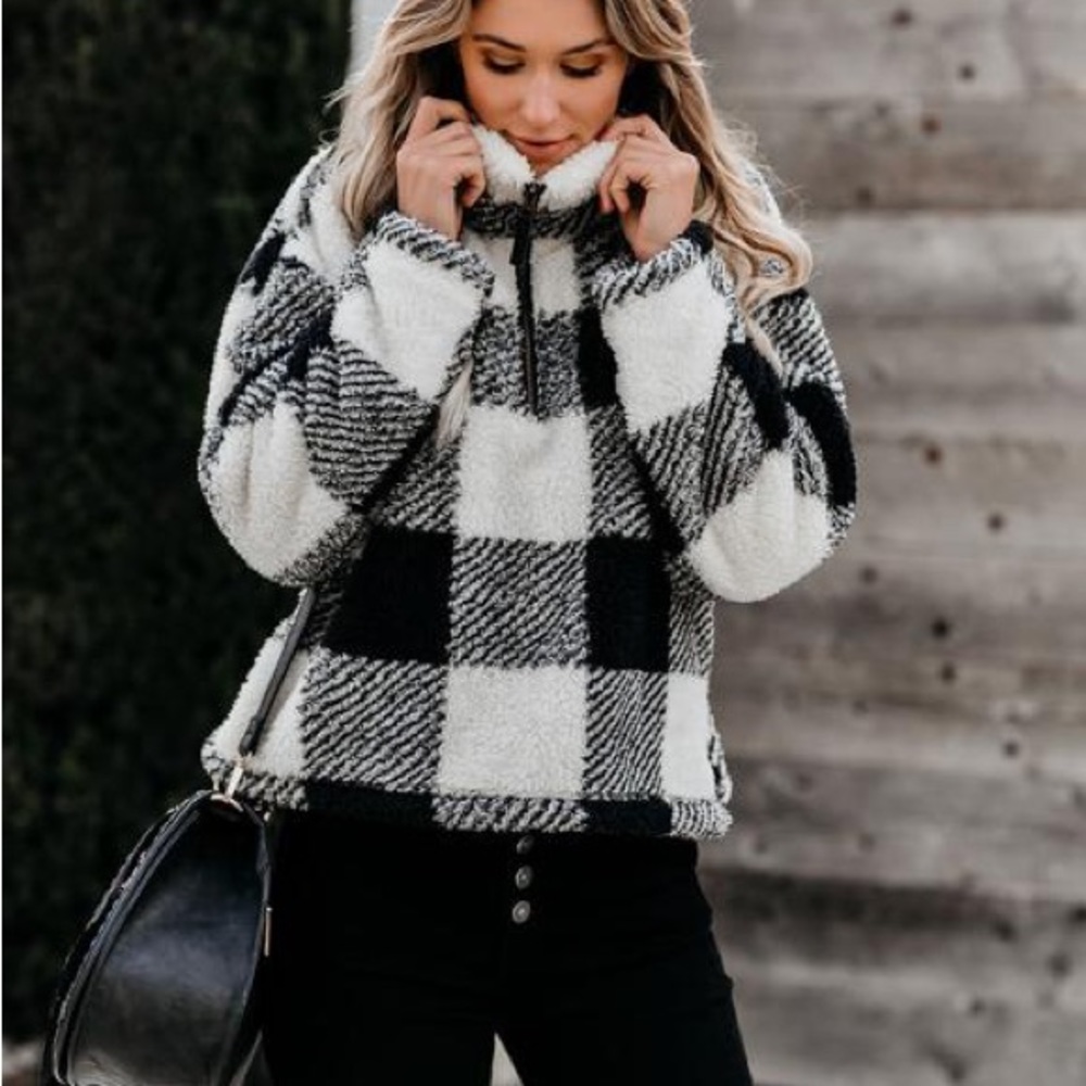 Cropped Fuzzy Half Zip Pullover